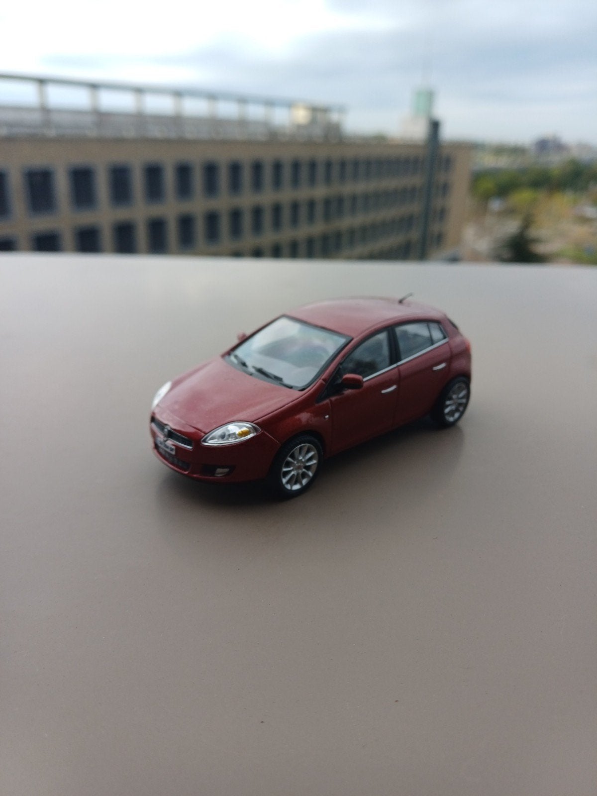 Rode Fiat Bravo modelauto, Ophalen of Verzenden, Nieuw, Auto, Overige merken