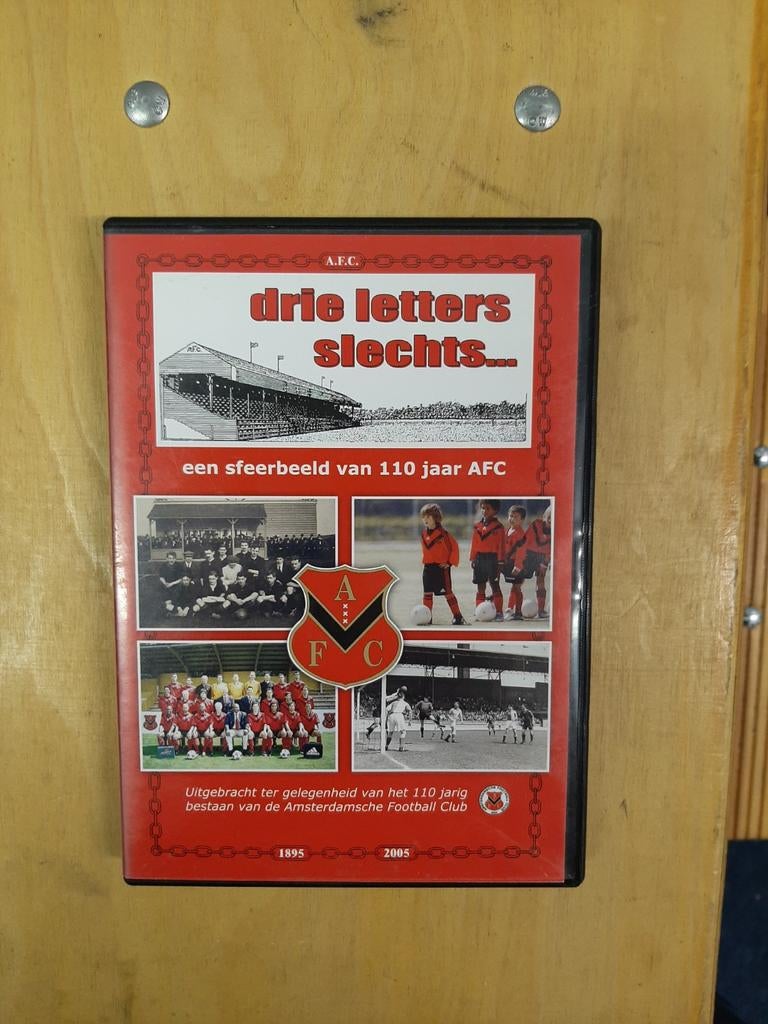 AFC: Drie Letters Slechts... 110 Jaar AFC DVD, Cd's en Dvd's, Dvd's | Sport en Fitness, Zo goed als nieuw, Documentaire, Voetbal