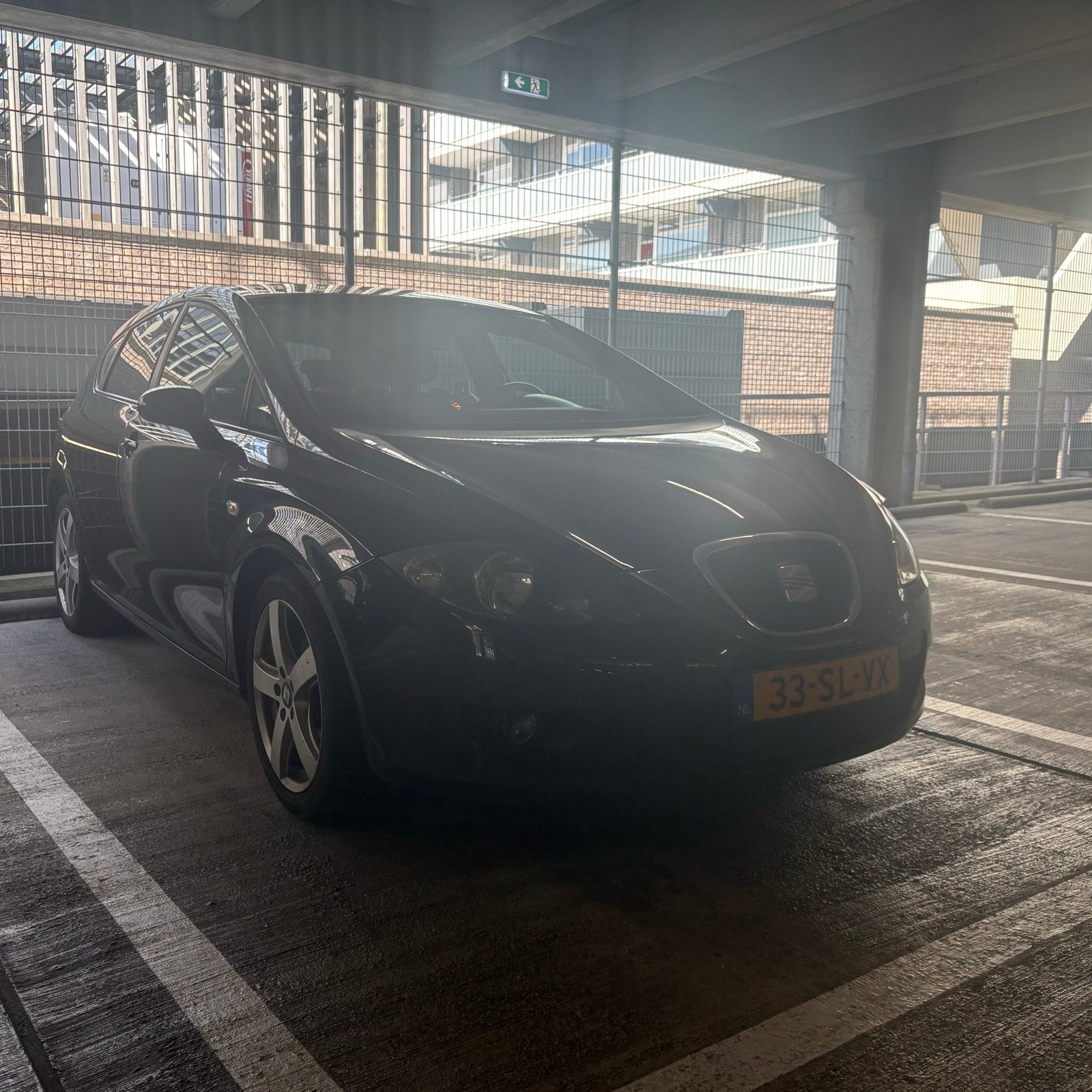 Seat Leon 1.6 75KW 2006 Zwart, Ophalen, Gebruikt, Seat
