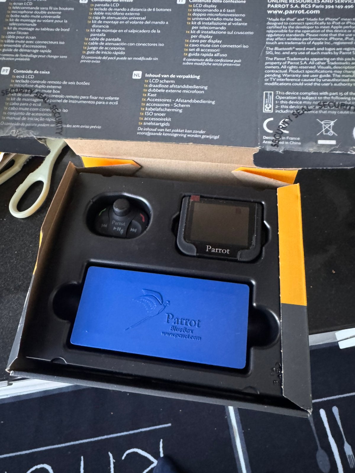 Inclusief inbouwen €240,-Nieuwe parrot mki9200 bt carkit, Ophalen of Verzenden, Nieuw