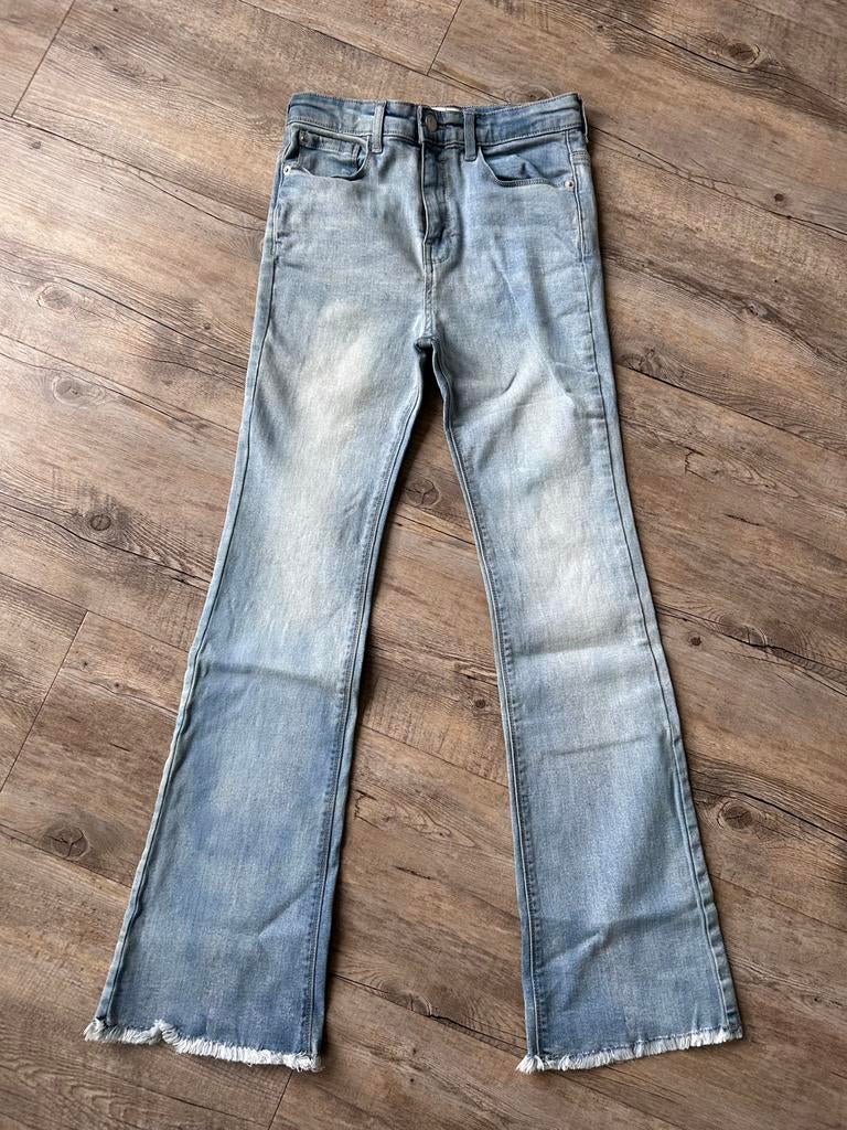 Flared spijkerbroek maat 176, Ophalen of Verzenden, Zo goed als nieuw, Meisje, Broek