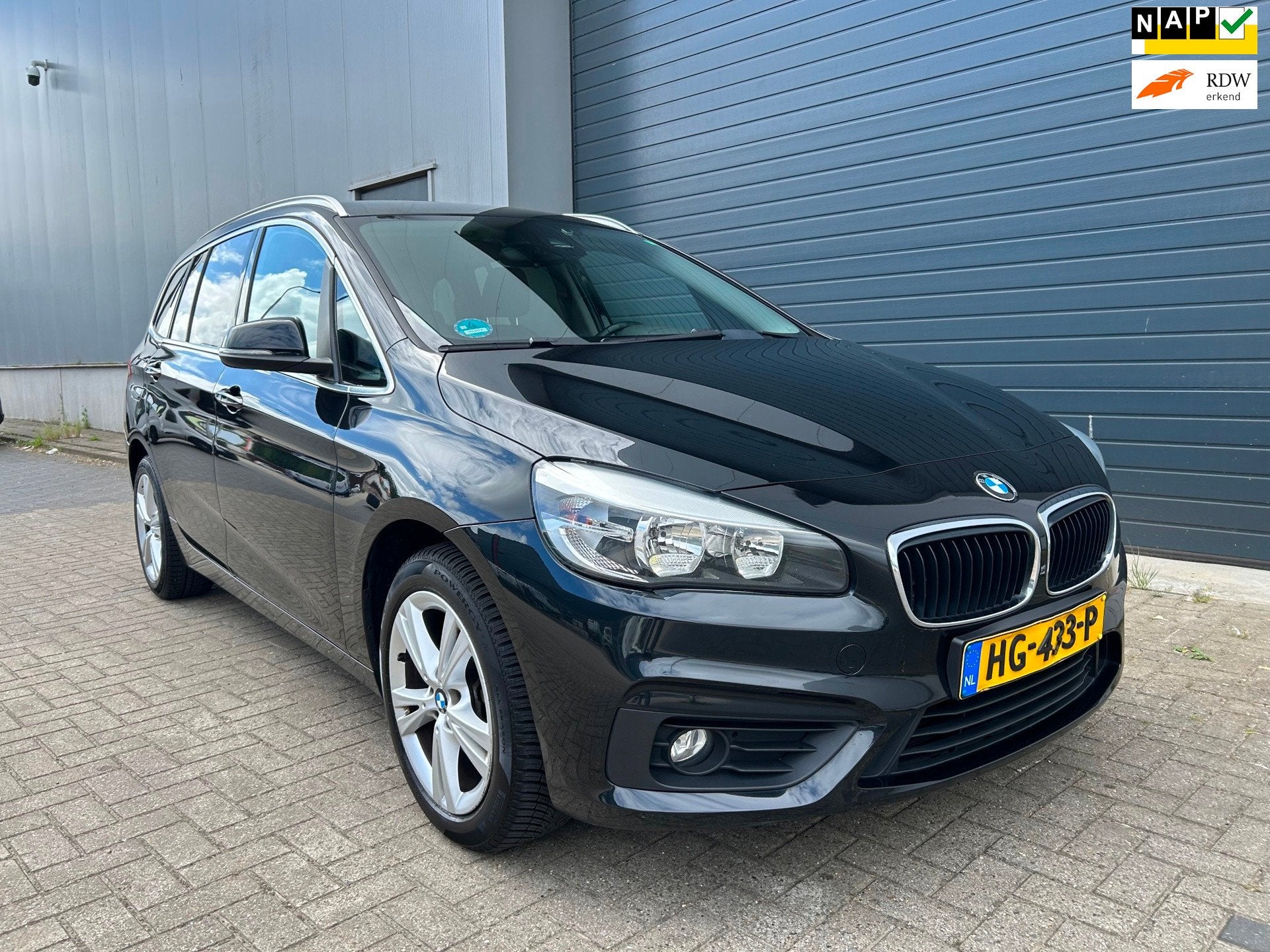 BMW 2-serie Gran Tourer 216d Essential 7PERS NAVI NAP, Voorwielaandrijving, Stof, Gebruikt, Euro 6