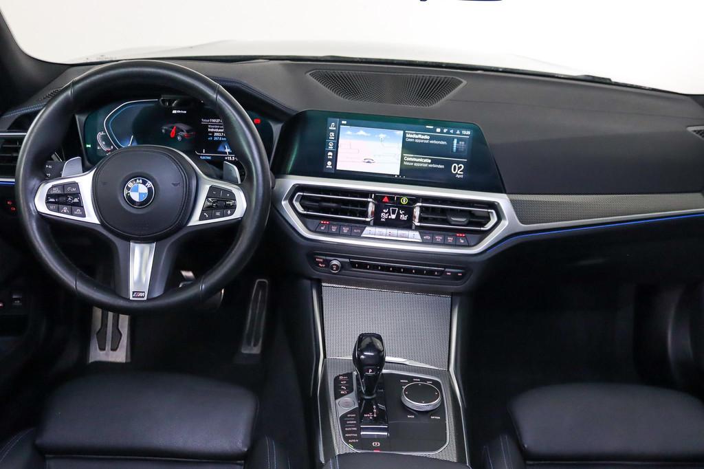 BMW 3-serie Touring 330e xDrive High Executive M-sport Panor, Auto's, BMW, 1998 cc, Gebruikt, 4 cilinders, 1865 kg