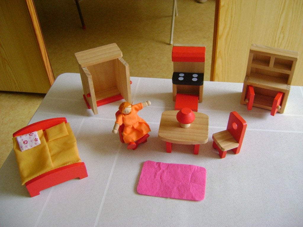 10 del poppenhuismeubeltjes 2pers bed 11lx5h gasfornuis12hx6, Verzamelen, Poppenhuizen en Toebehoren, Ophalen of Verzenden, Zo goed als nieuw