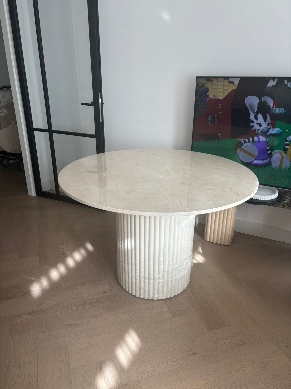 Foto 3 van Marmeren licht creme eettafel 120 NU €600