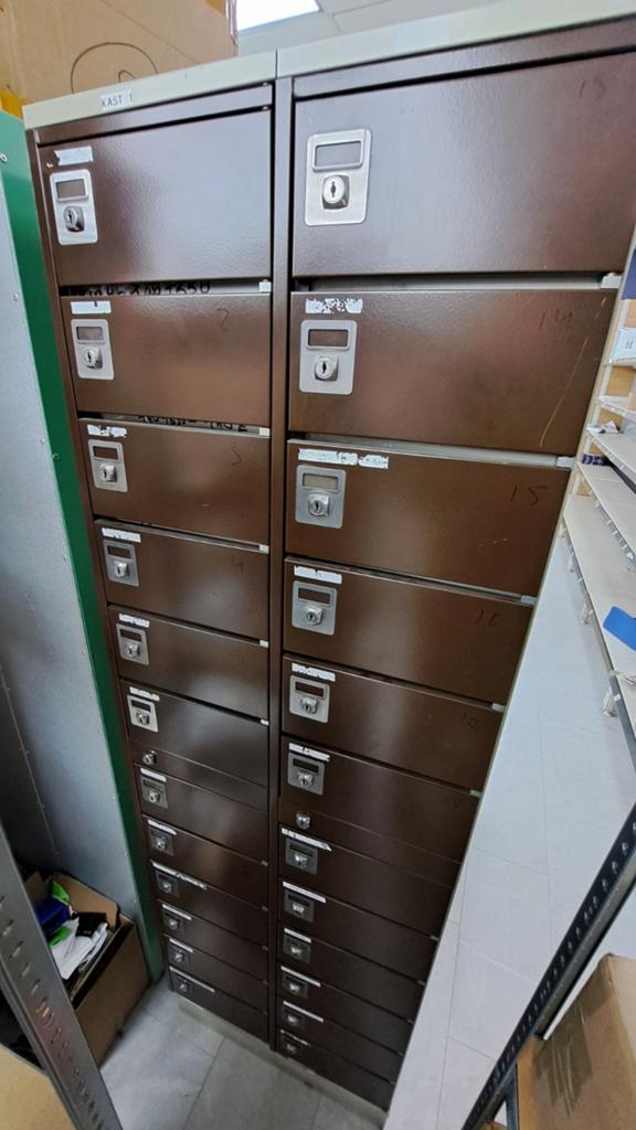 Lockerkast postvakje kluisjes vrievenkast, Ophalen