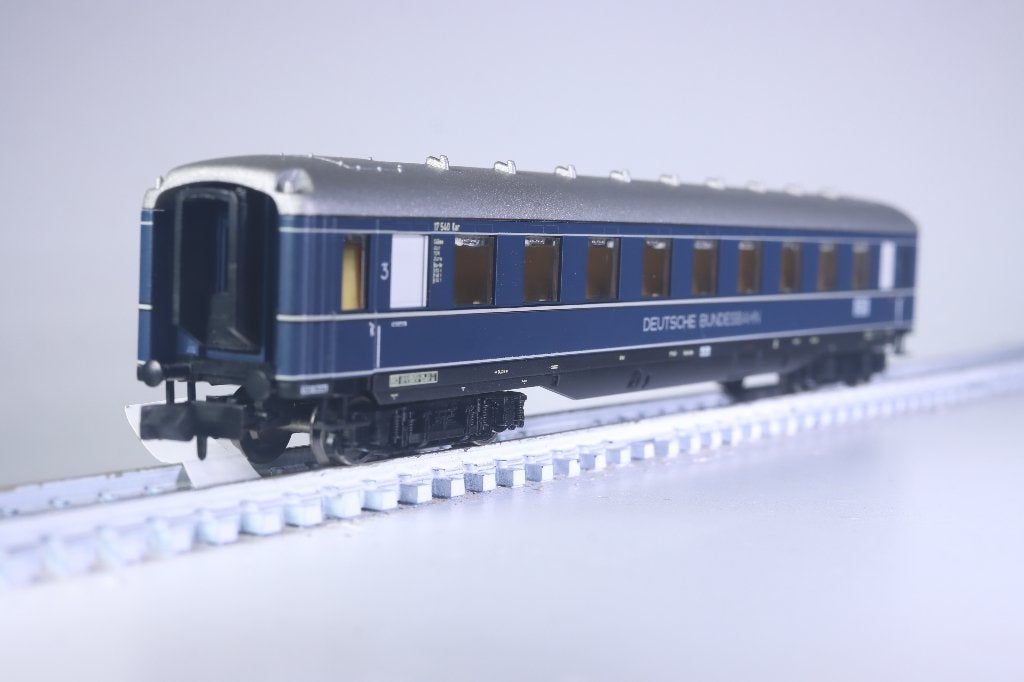 Sneltreinwagen 3e kl type C4üwe, blauw, DB, Gelijkstroom, Trix, Ophalen of Verzenden, Analoog