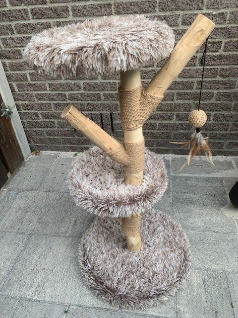 Mooie katten krabpaal / kattenboom met zachte ligplekken, Dieren en Toebehoren, Ophalen, Zo goed als nieuw