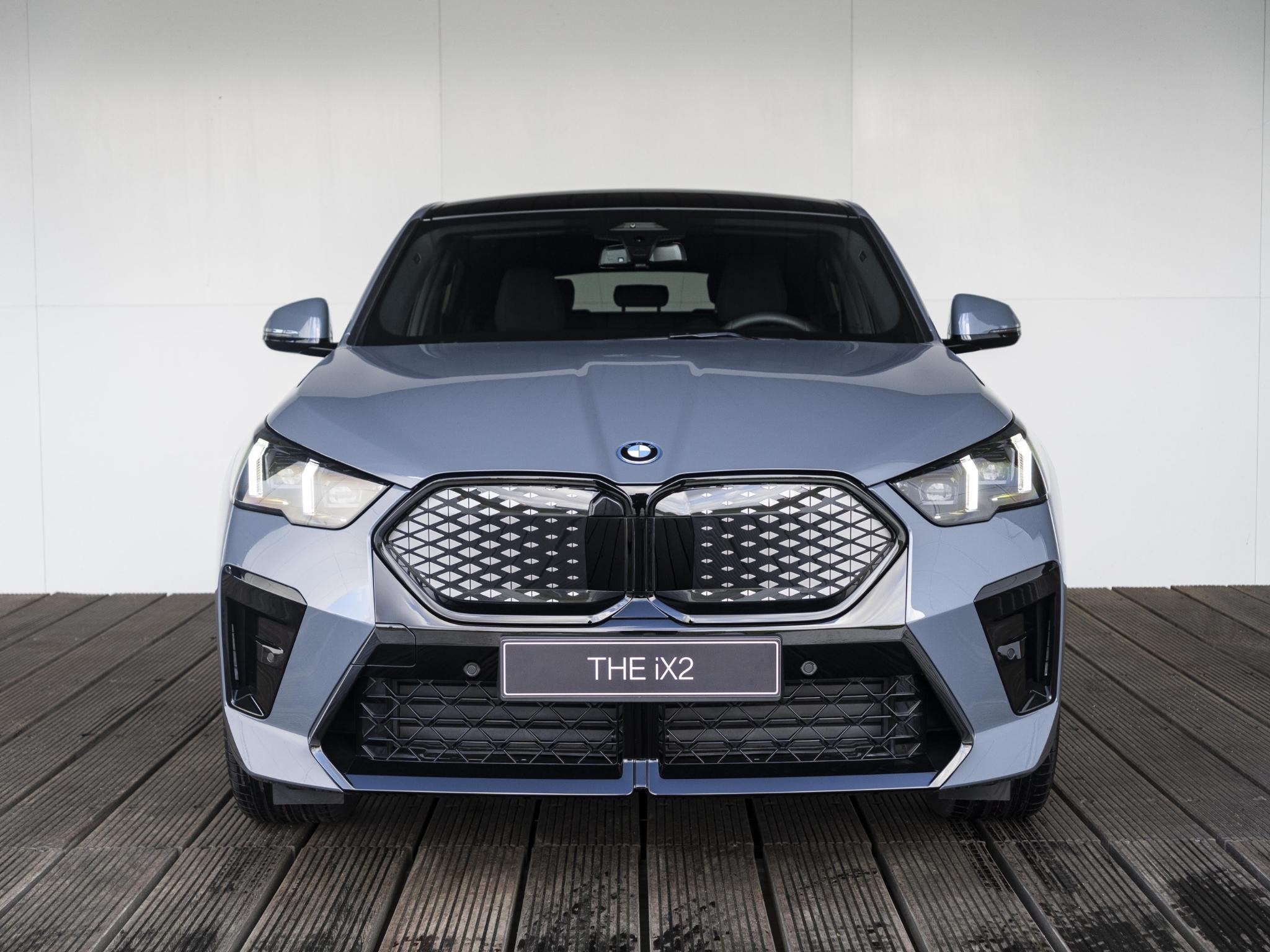 BMW iX2 xDrive30 M Sport Edition | M Sportpakket Pro | Premi, Auto's, BMW, Stof, IX2, Zwart, Overige kleuren