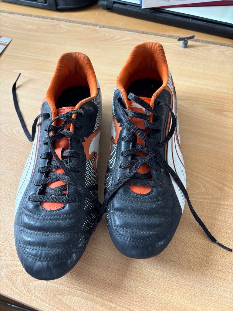 Puma voetbalschoenen, Ophalen, Gebruikt, Maat XS of kleiner, Schoenen