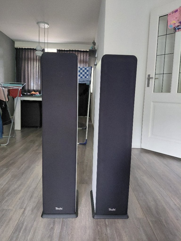 Teufel Ultima Vloerstaande Luidsprekers - Wit/Zwart, Vloerstaande luidspreker, Gebruikt, Basreflex, Ophalen