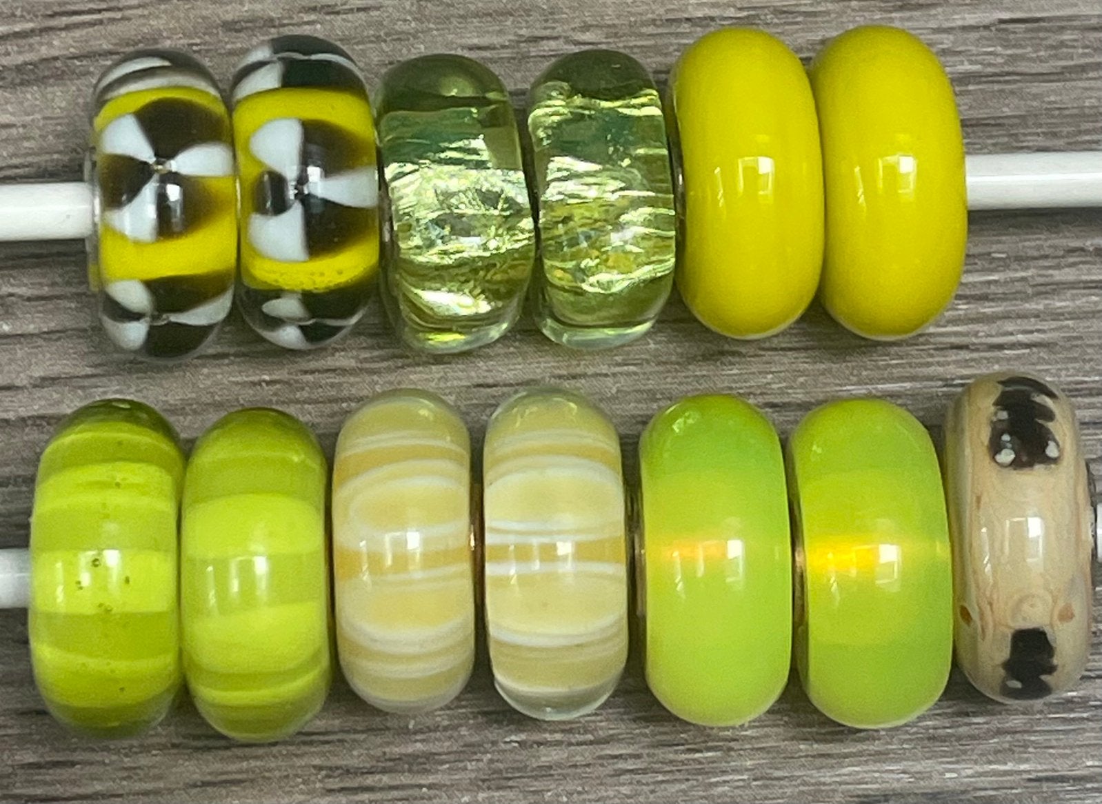 Nieuwe Murano glas bedeltjes met  gele tinten, Sieraden, Tassen en Uiterlijk, Bedels, Nieuw, 4 bedels of meer, Zilver, Ophalen