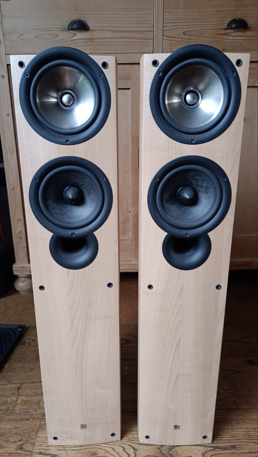 KEF IQ5 vloerstaande speakers, Audio, Tv en Foto, Luidsprekers, Zo goed als nieuw, 60 tot 120 watt, Front, Rear of Stereo speakers
