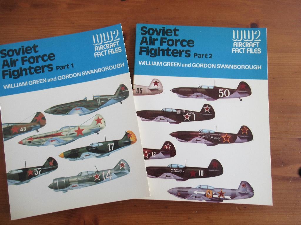 Soviet Air Force Fighters - part 1 & 2, Overige merken, Ophalen of Verzenden, Zo goed als nieuw, Groter dan 1:72