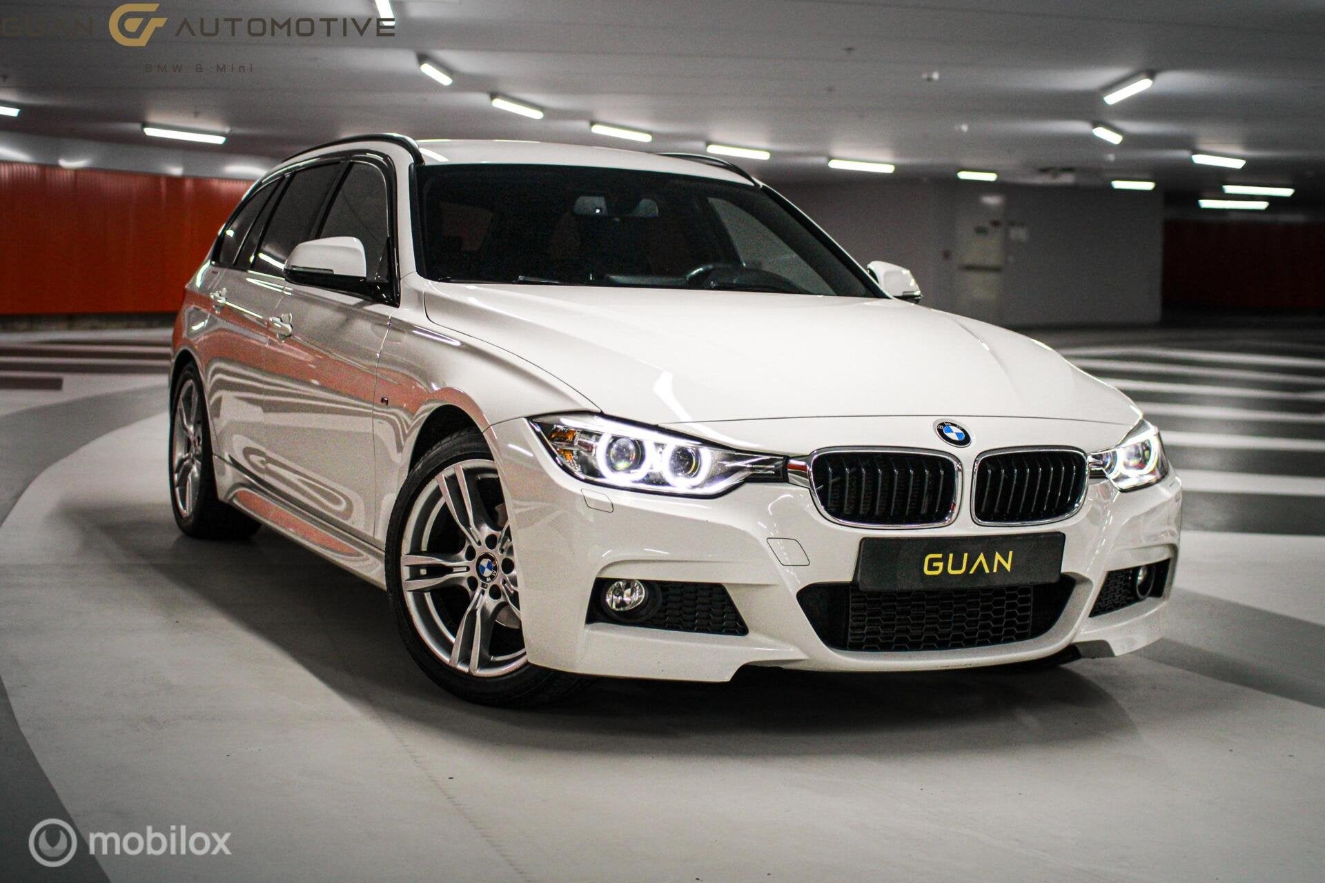 BMW 3-serie Touring M Sport Edition, Auto's, Automaat, Gebruikt, 4 cilinders, Wit