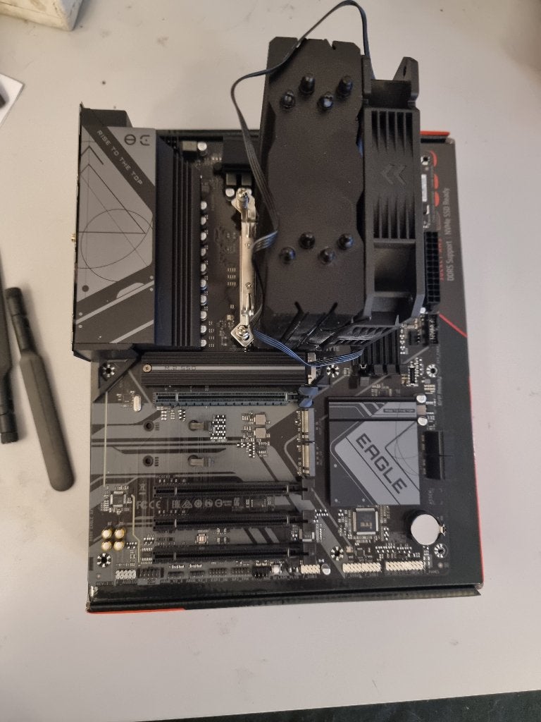 R7 7700 setje, Computers en Software, Moederborden, Ophalen of Verzenden, Zo goed als nieuw, ATX, DDR5