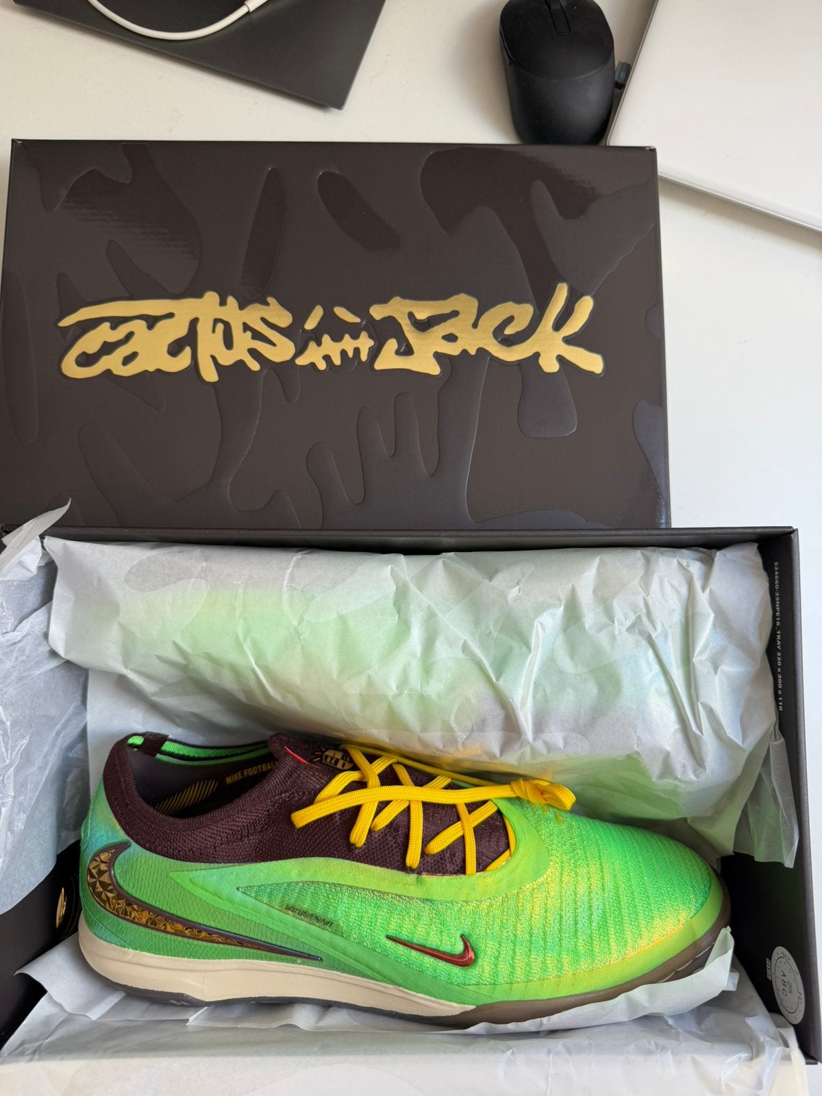 Nike Phantom 6 Elite Low Cut IC Travis Scott, Kleding | Heren, Schoenen, Overige kleuren, Sportschoenen, Nieuw, Ophalen of Verzenden