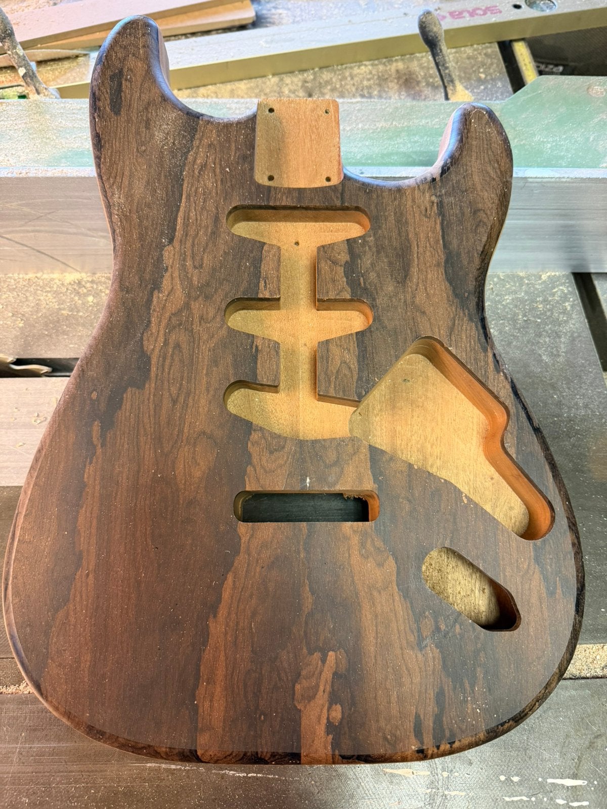 Stratocaster mahonie ziricote