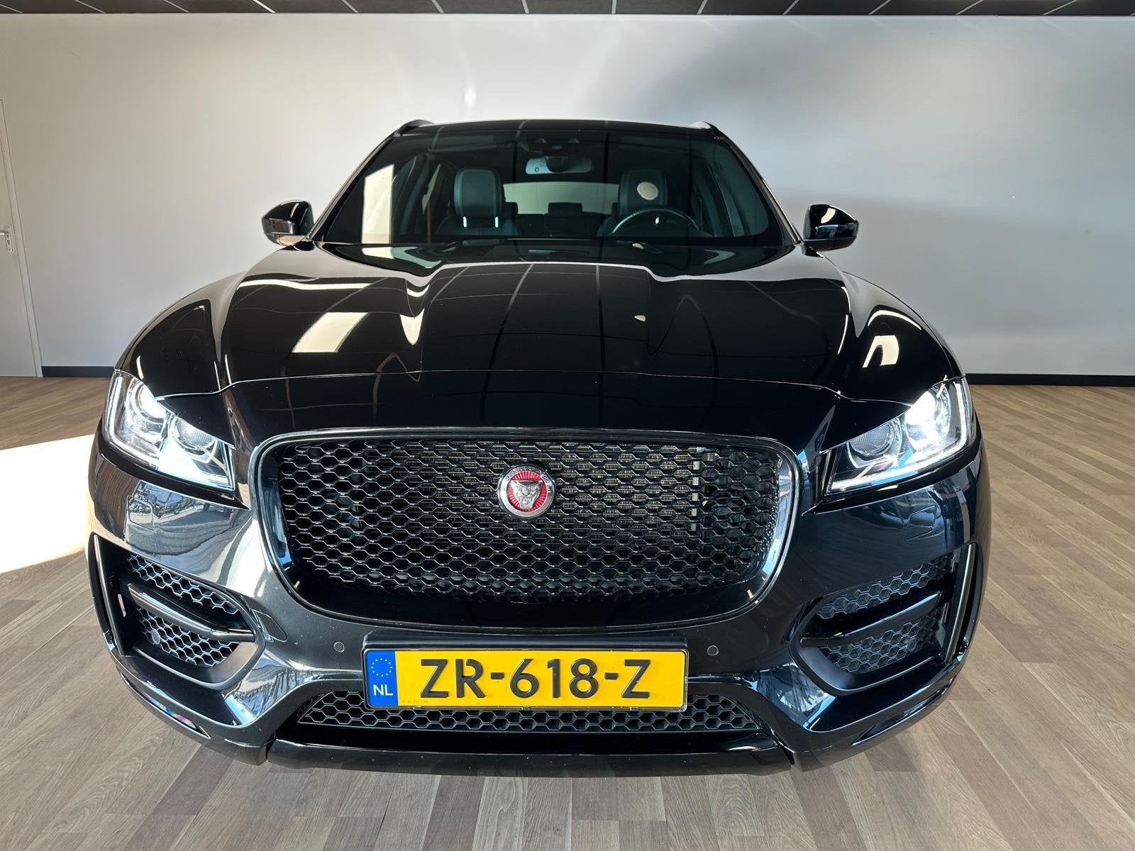 Jaguar F-PACE 2.0 R-Sport AWD 25t, Auto's, Dealer onderhouden, Stof, Gebruikt, Euro 6