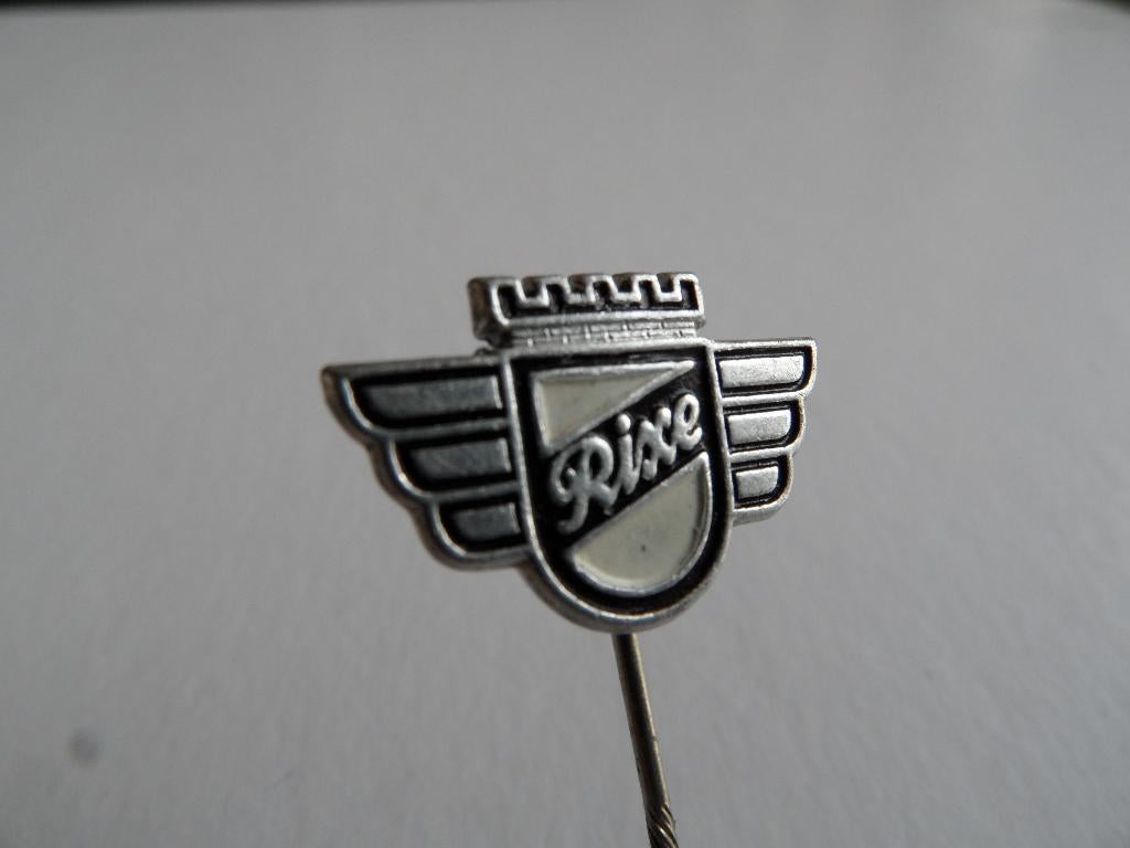 Rixe oldtimerrijwiel speld, Verzenden, Gebruikt, Merk, Speldje of Pin