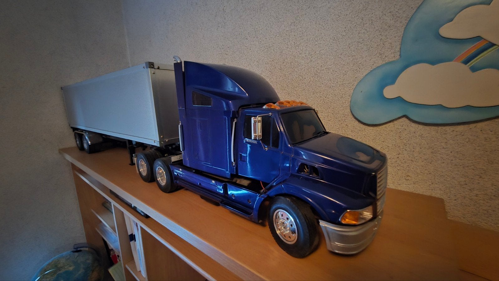 Tamiya Ford Aeromax RC Truck met Trailer, Hobby en Vrije tijd, Schaal 1:14, Zo goed als nieuw, Auto onroad, RTR (Ready to Run)