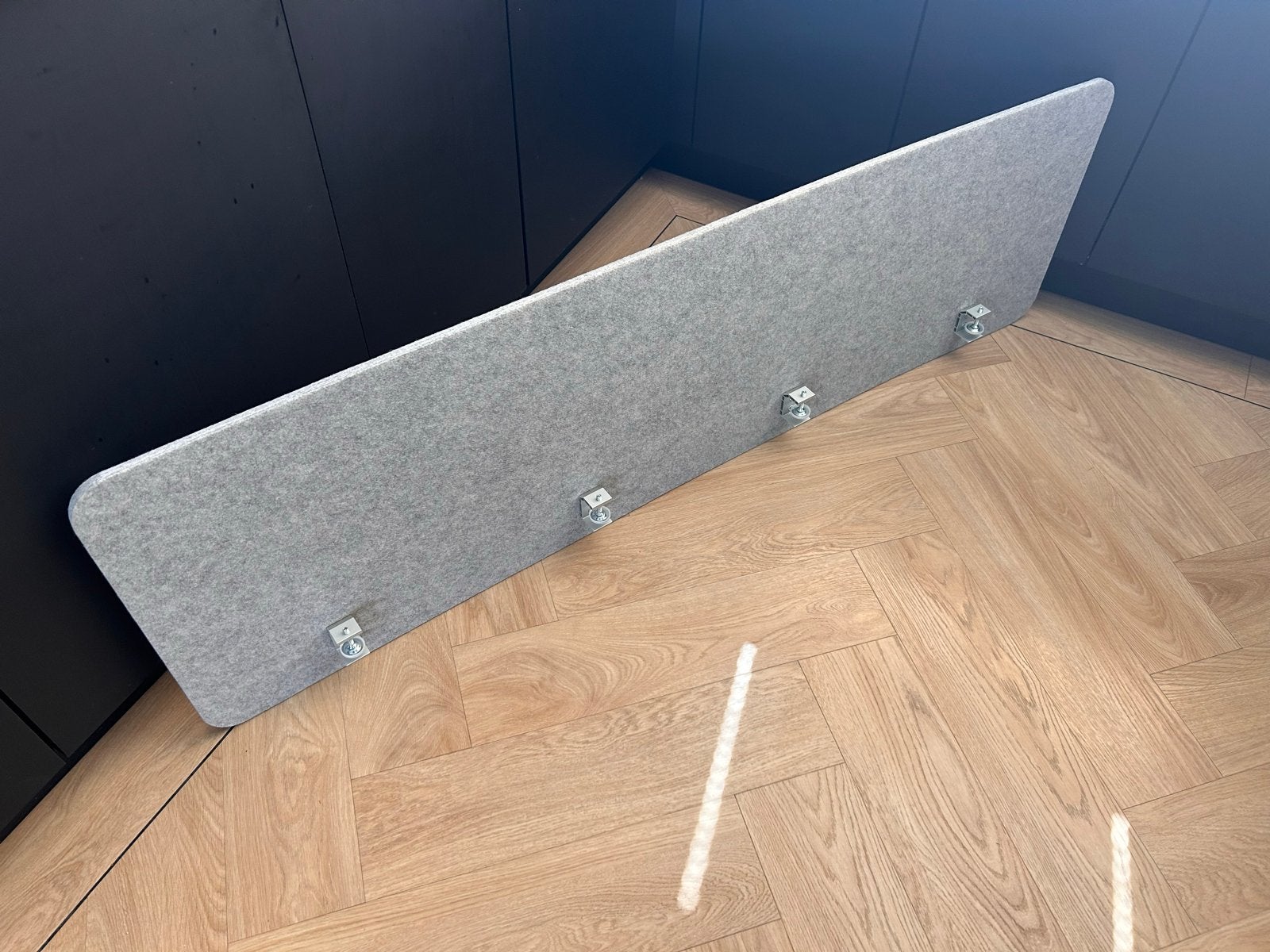 IKEA EILIF 1.6m breed 0.48 m hoog met klemmen te bevestigen, Ophalen