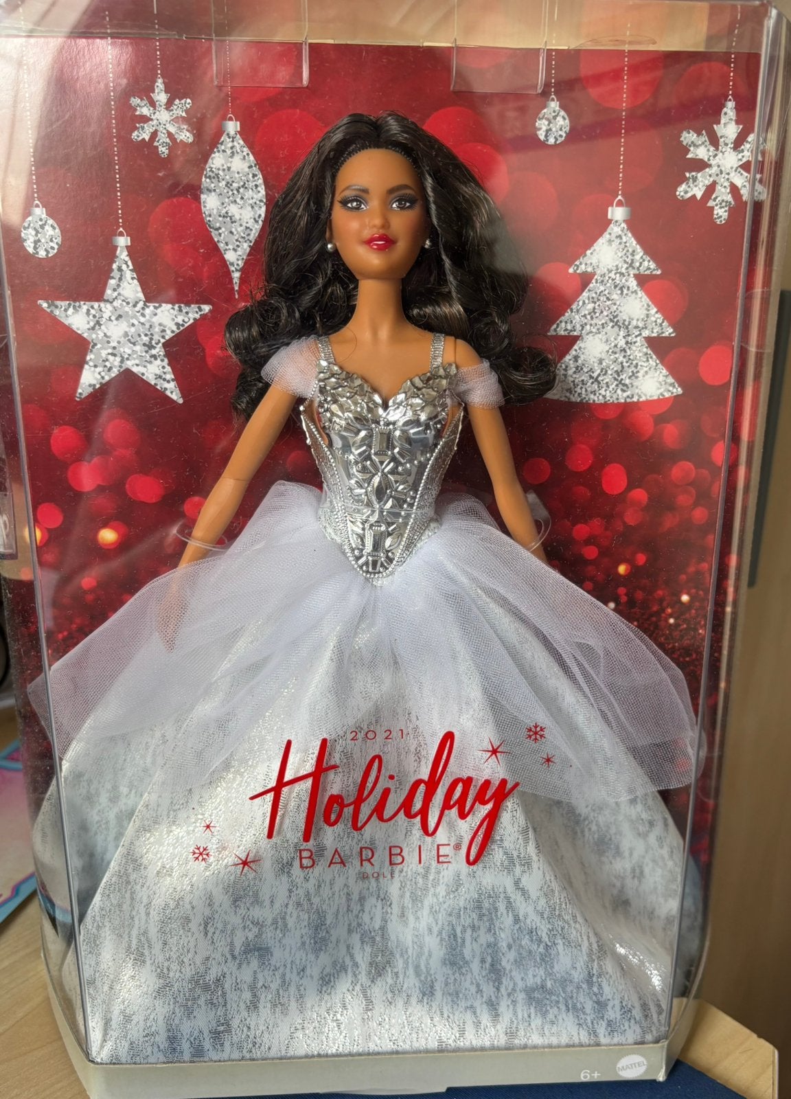 Holiday Barbie 2021 NRFB, Verzamelen, Ophalen of Verzenden, Zo goed als nieuw, Fashion Doll