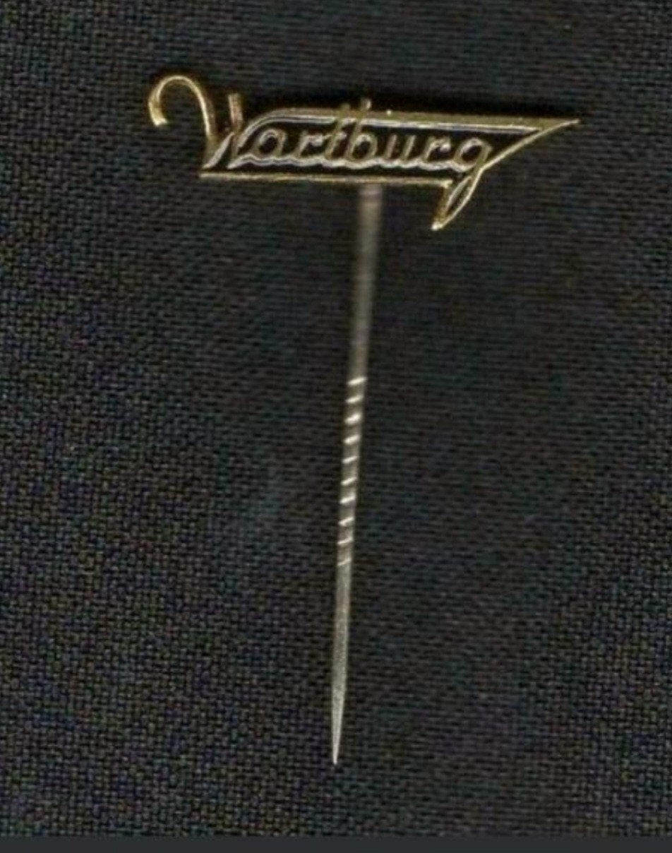 Wartburg pin - Nieuw oude voorraad - Dealer speldje, Verzamelen, Speldjes, Pins en Buttons, Ophalen of Verzenden, Nieuw, Merk