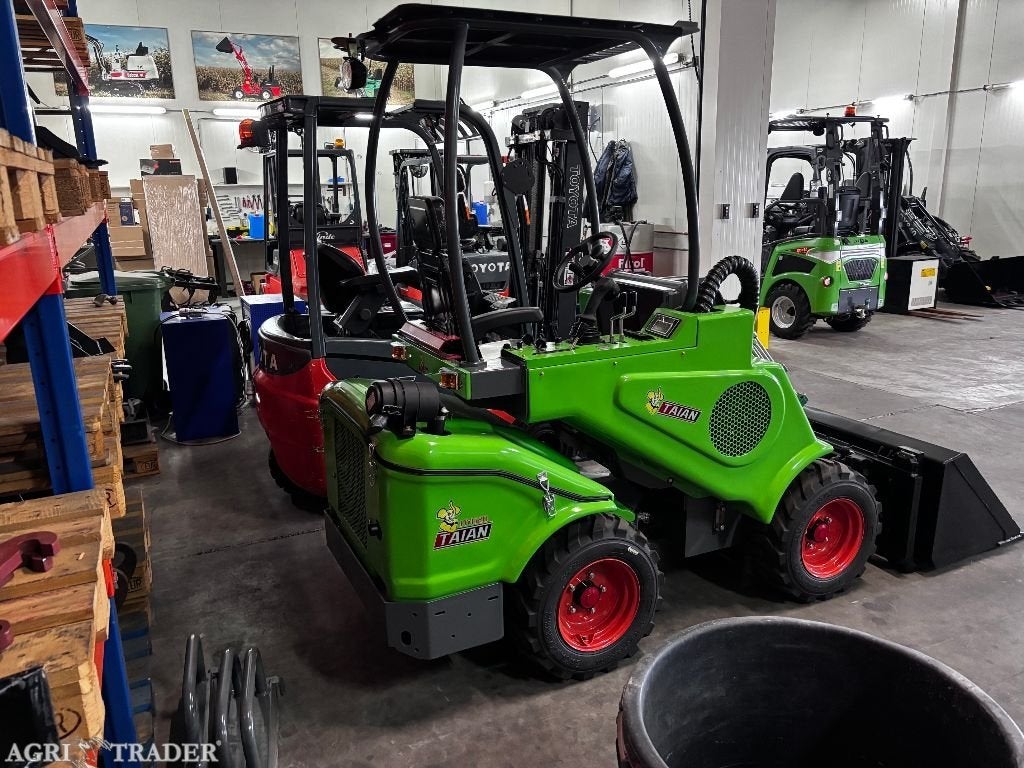 DEMO Aanbieding TAIAN DY620 minishovel met 35 draaiuren., -, Niet opgegeven, Ophalen of Verzenden, Niet opgegeven