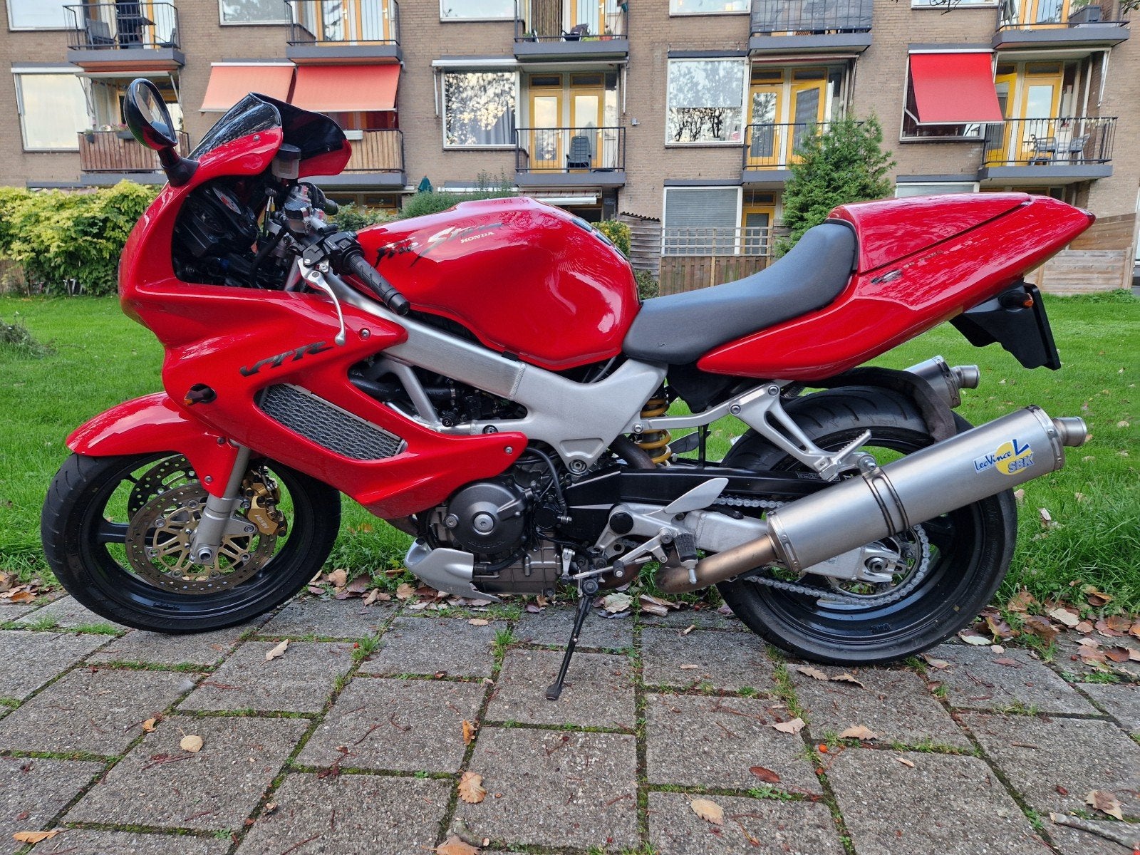 Honda VTR 1000 Firestorm, Motoren, 2 cilinders, Sportuitlaat, Occasion, Motorrijbewijs A