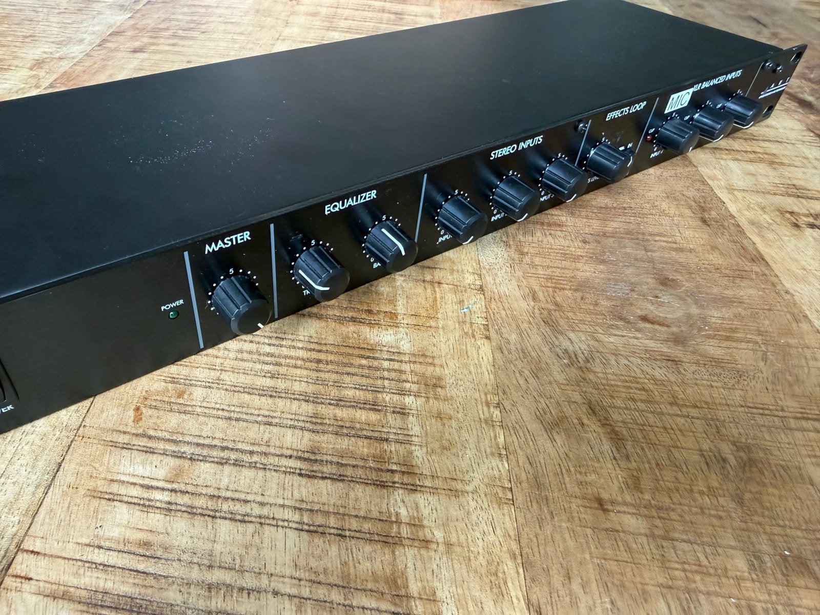 ART MX622 6-kanaal mixer, Muziek en Instrumenten, Ophalen of Verzenden, Zo goed als nieuw