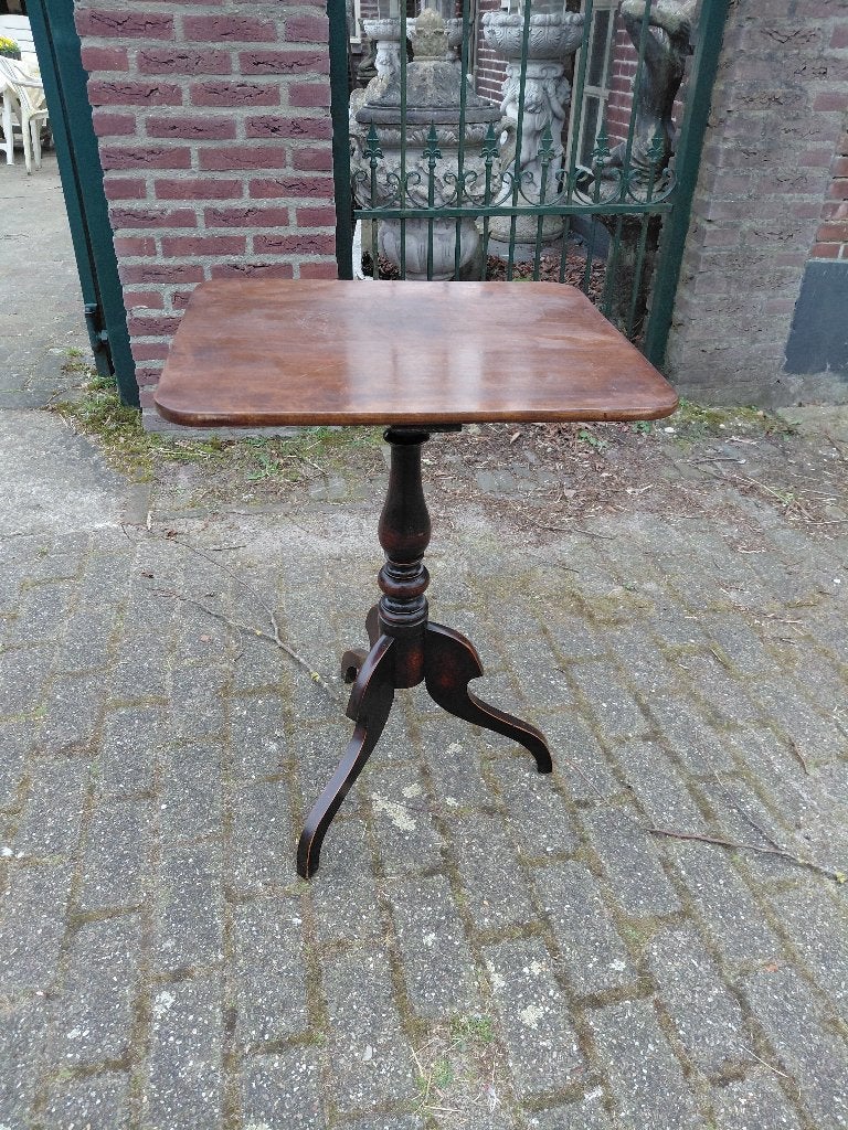 Biedermeier mahonie wijntafel, rechthoekig blad., Ophalen