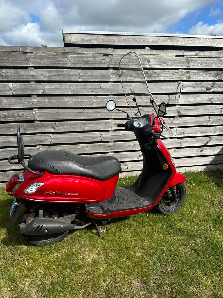 Sym scooter, Fietsen en Brommers, Scooters | SYM, Ophalen, Zo goed als nieuw, Benzine, Fiddle