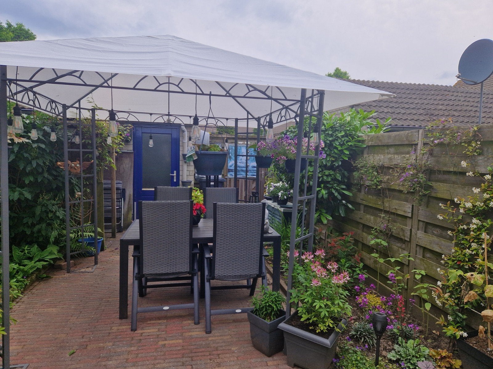 JYSK ABORG Partytent/Paviljoen met 2 zijwanden, Ophalen, Partytent, Minder dan 4 meter, Zo goed als nieuw