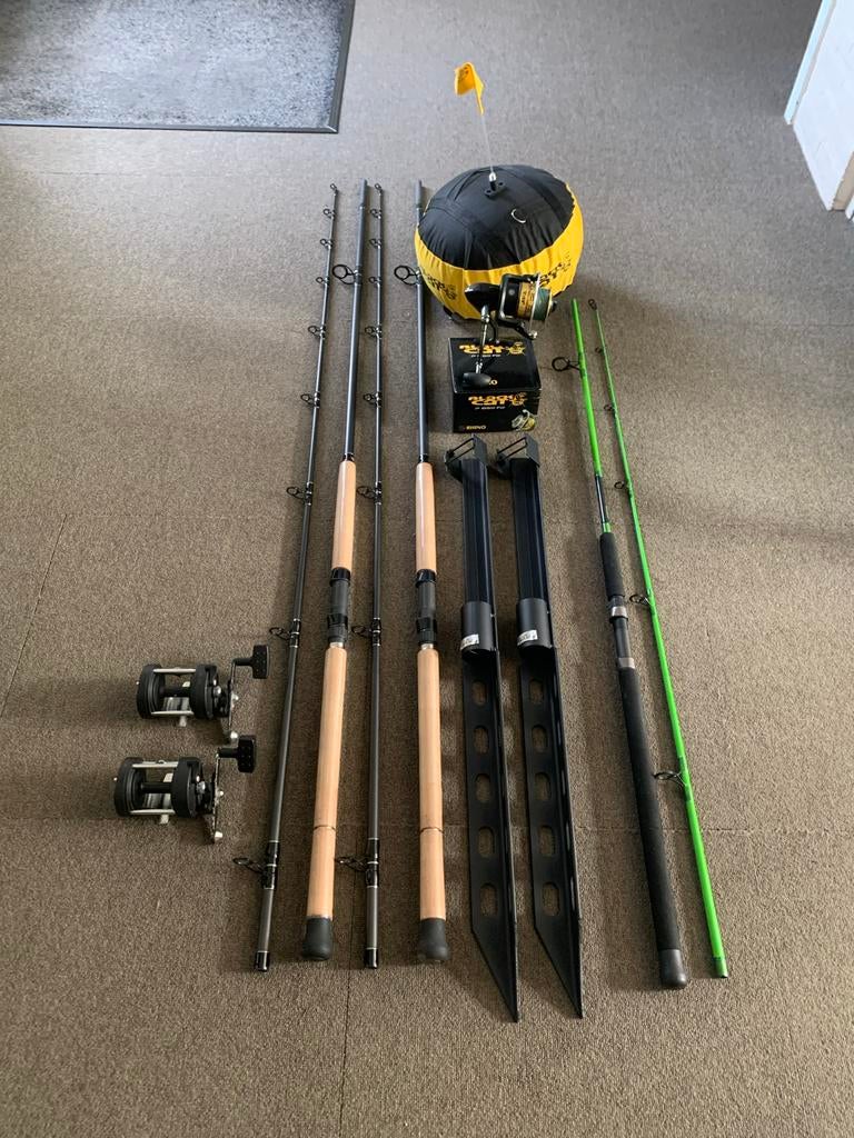 Complete meerval visset, Ophalen, Zo goed als nieuw, Complete set