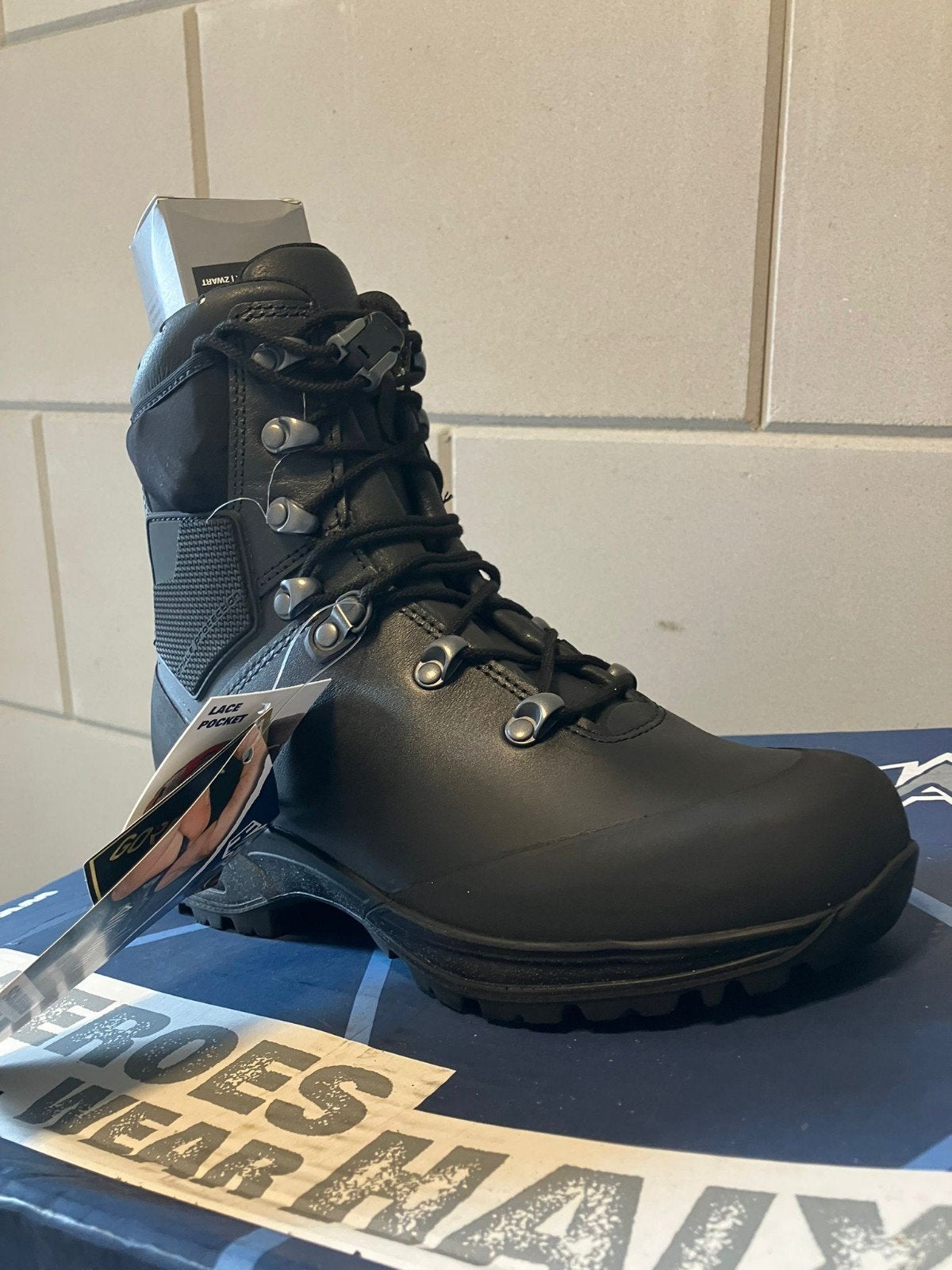 Haix maat 240 m nat weer en multi nieuw in doos, Ophalen of Verzenden, Landmacht, Nederland, Kleding of Schoenen