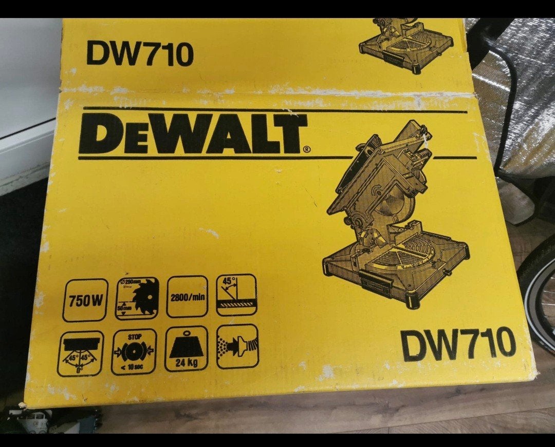 Foto 3 van te koop aangeboden: De Walt DW 710