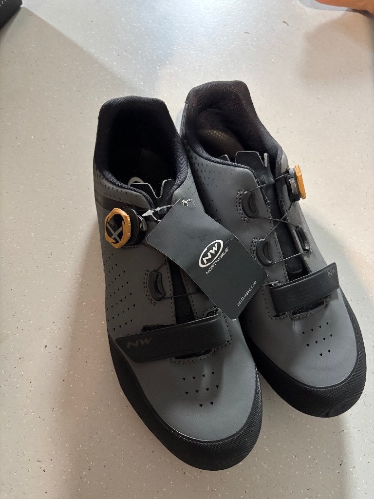Northwave Fietsschoenen mt45 (niew), Ophalen, Zo goed als nieuw, Schoenen