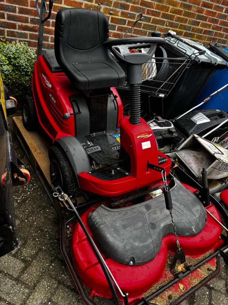 Castelgarden zitmaaier en iltis zitmaaier, Tuin en Terras, Zitmaaiers, Ophalen, Gebruikt, 90 tot 120 cm