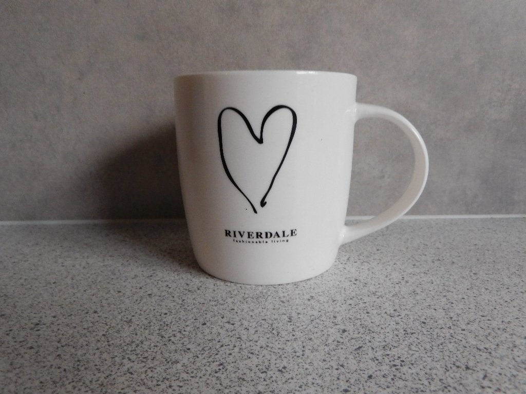 Mok 300 ml. Made just for you and Me Riverdale Collection, Ophalen of Verzenden, Zo goed als nieuw, Overige stijlen, Kop(pen) en/of Schotel(s)