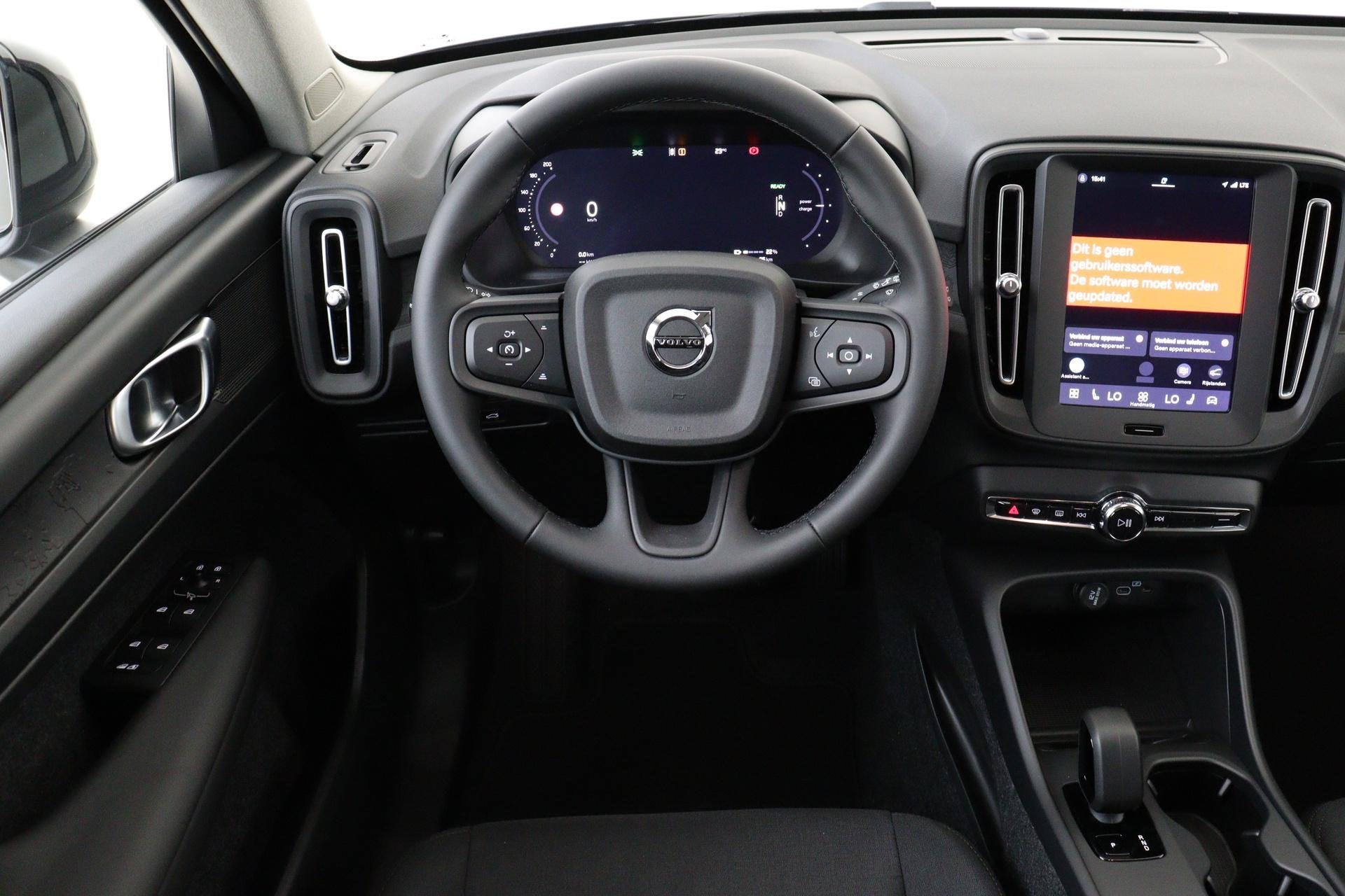 Volvo EX40 SINGLE MOTOR ESSENTIAL 70 kWh -CAMERA|CRUISE|META, Auto's, Zwart, 420 min, Nieuw, SUV of Terreinwagen