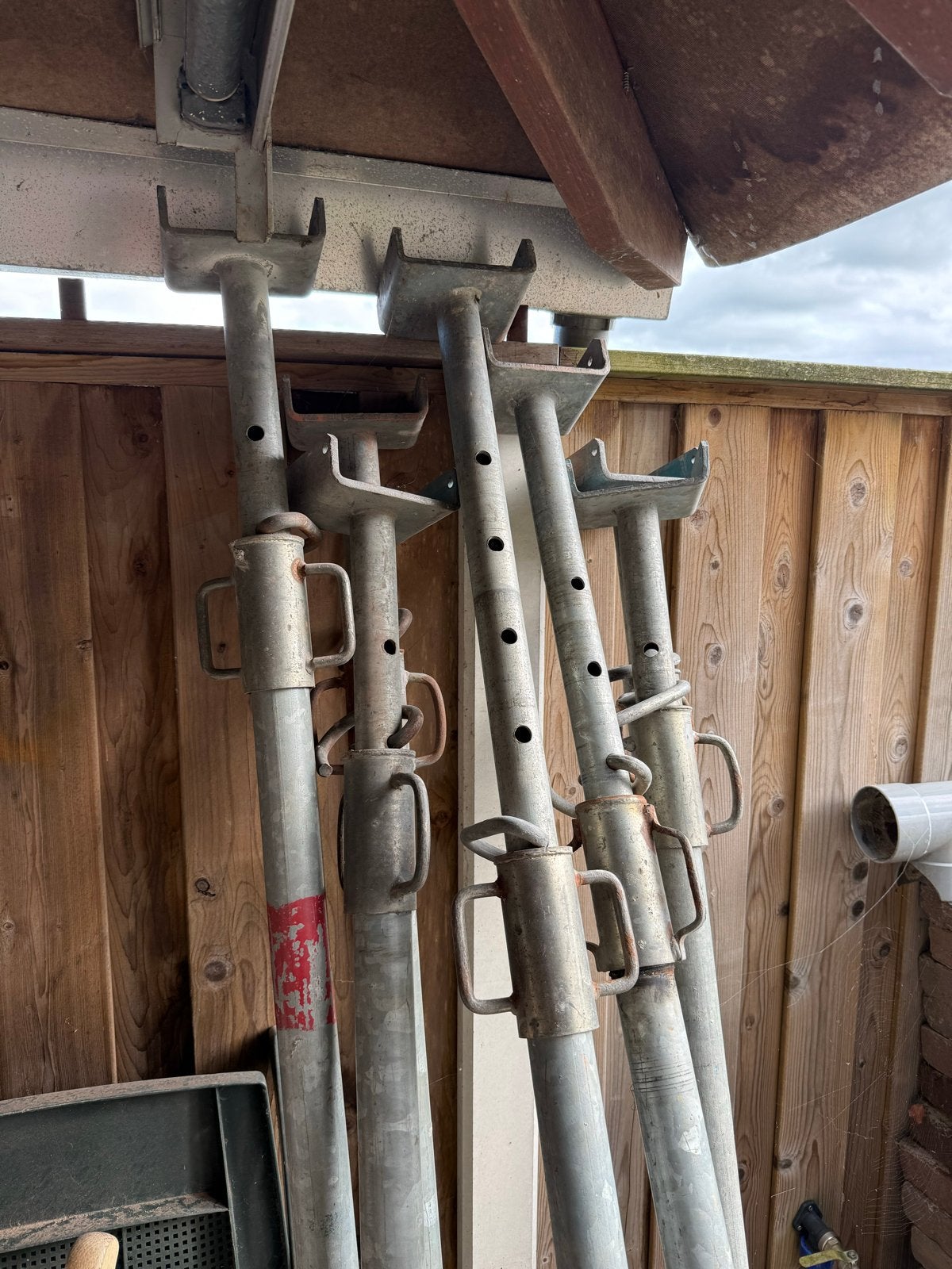 Stempels voor bouw en renovatie, Doe-het-zelf en Verbouw, Ophalen, Gebruikt, Overige typen, 2 tot 5 meter