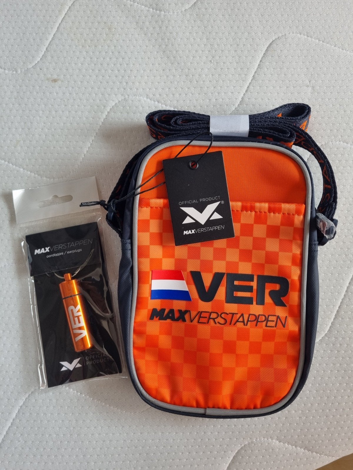 Max Verstappen tasje + oordoppen - Nieuwstaat, Ophalen of Verzenden, Nieuw, Overige kleuren, Max Verstappen
