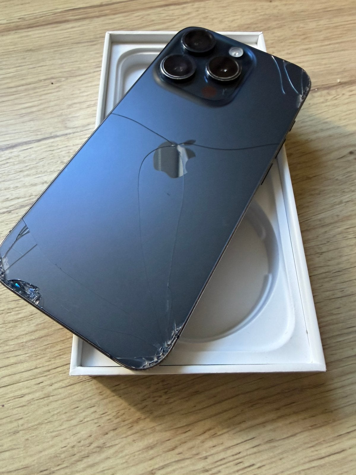 Iphone 15 pro, 89% Batterij, Telecommunicatie, Mobiele telefoons | Apple iPhone, 128 GB, 89 %, Blauw, Nieuw