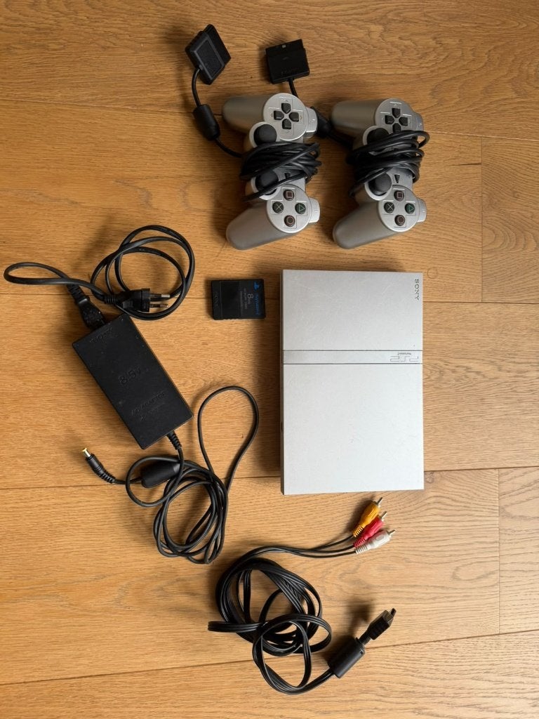 PlayStation 2 Slim + 9 spellen + 2 controllers + memory card, Gebruikt, Met games, Met 2 controllers, Ophalen of Verzenden