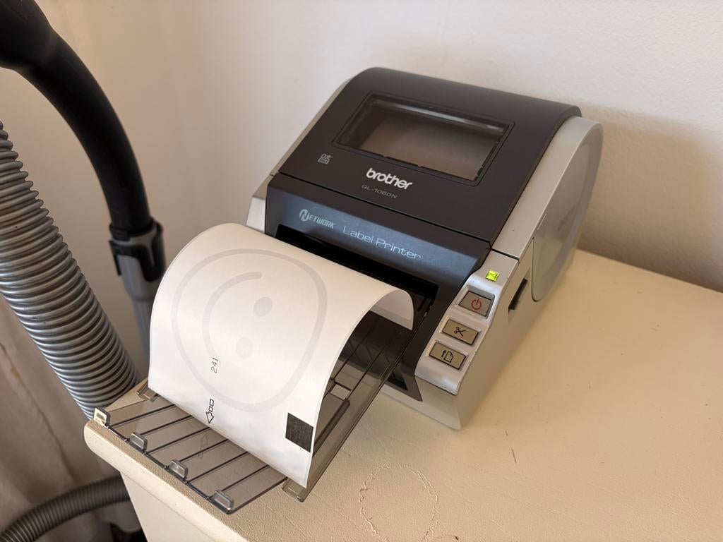 Brother QL-1060n labelprinter incl rol, Ophalen of Verzenden, Zo goed als nieuw