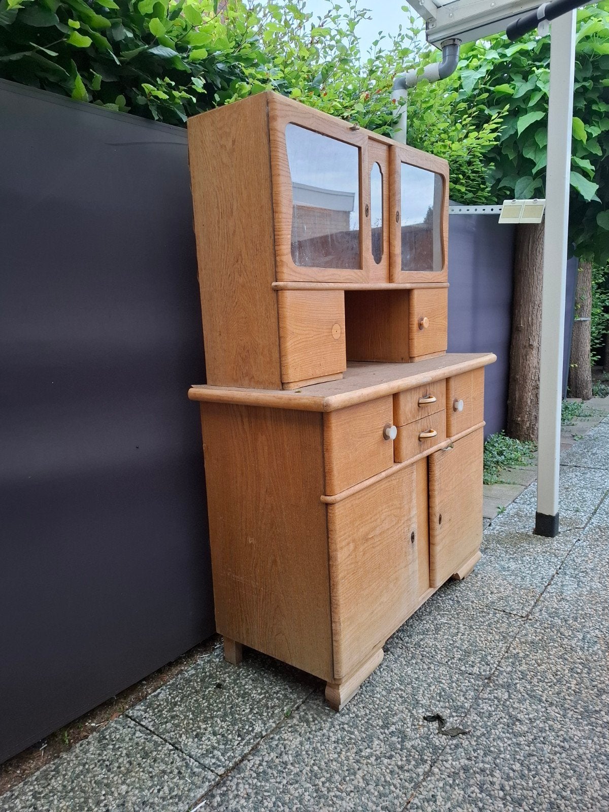 Oude keukenkast / dressoir met vitrinekast, Ophalen