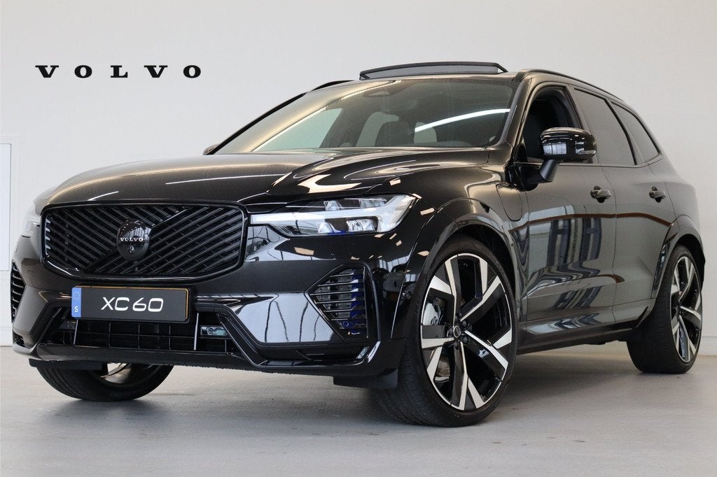 Volvo XC60 T6 350PK Ultra Black Edition, Gebruikt, Euro 6, 4 cilinders, 24 maanden