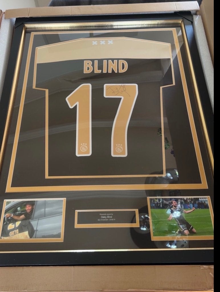 Gesigneerd Ajax Uitshirt Daley Blind 2018/19 Ingelijst, Ophalen of Verzenden, Zo goed als nieuw, Ajax, Shirt