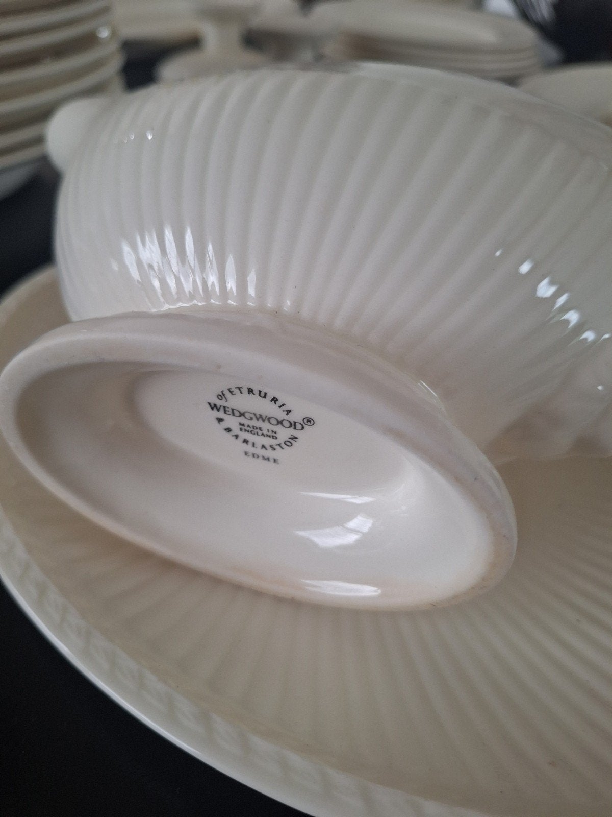 Wedgwood Edme Sauskom met Schotel, Huis en Inrichting, Keuken | Servies, Ophalen of Verzenden, Porselein, Wedgwood, Kom(men)